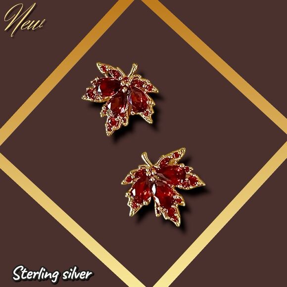 NEW Exclusively Fancy – 925 Sterling Silver Red Maple Leaf Stud Earrings - Picture 1 of 3